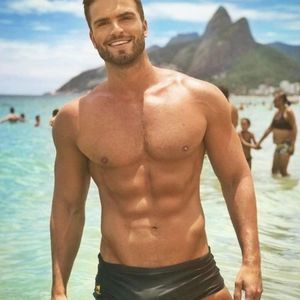 Meet your Posher, Luke